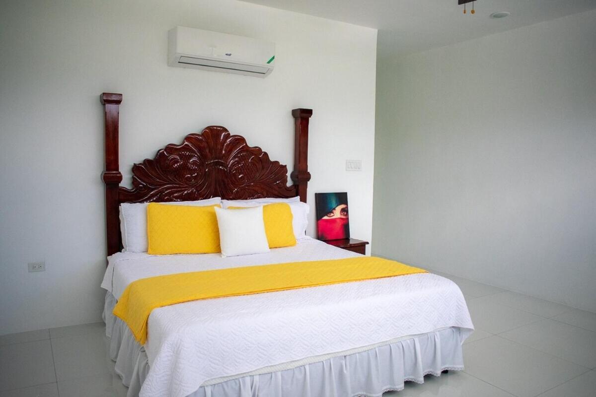 The W 5 Bedroom Oceanfront W Staff Villa *