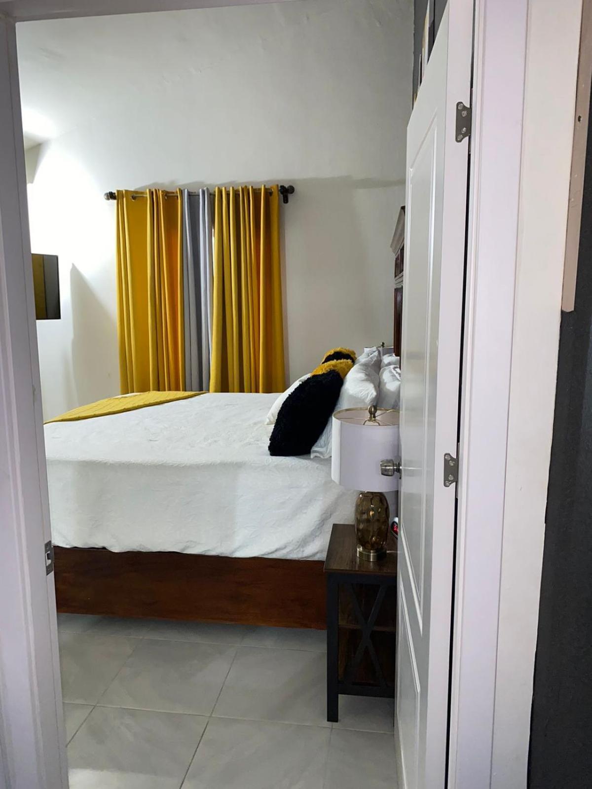 Bed & Breakfast Pru's Paradise *