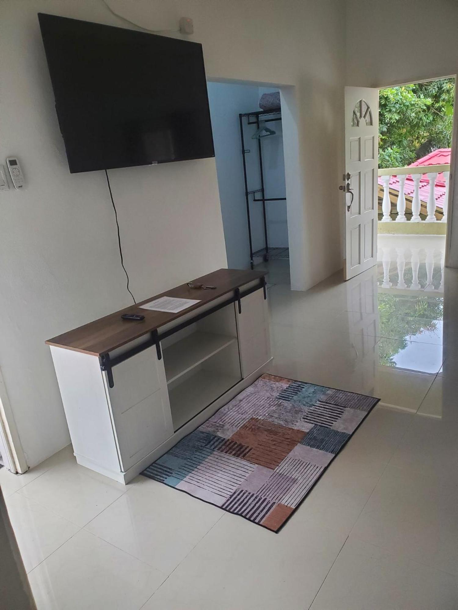 Comfy Guest Guest house