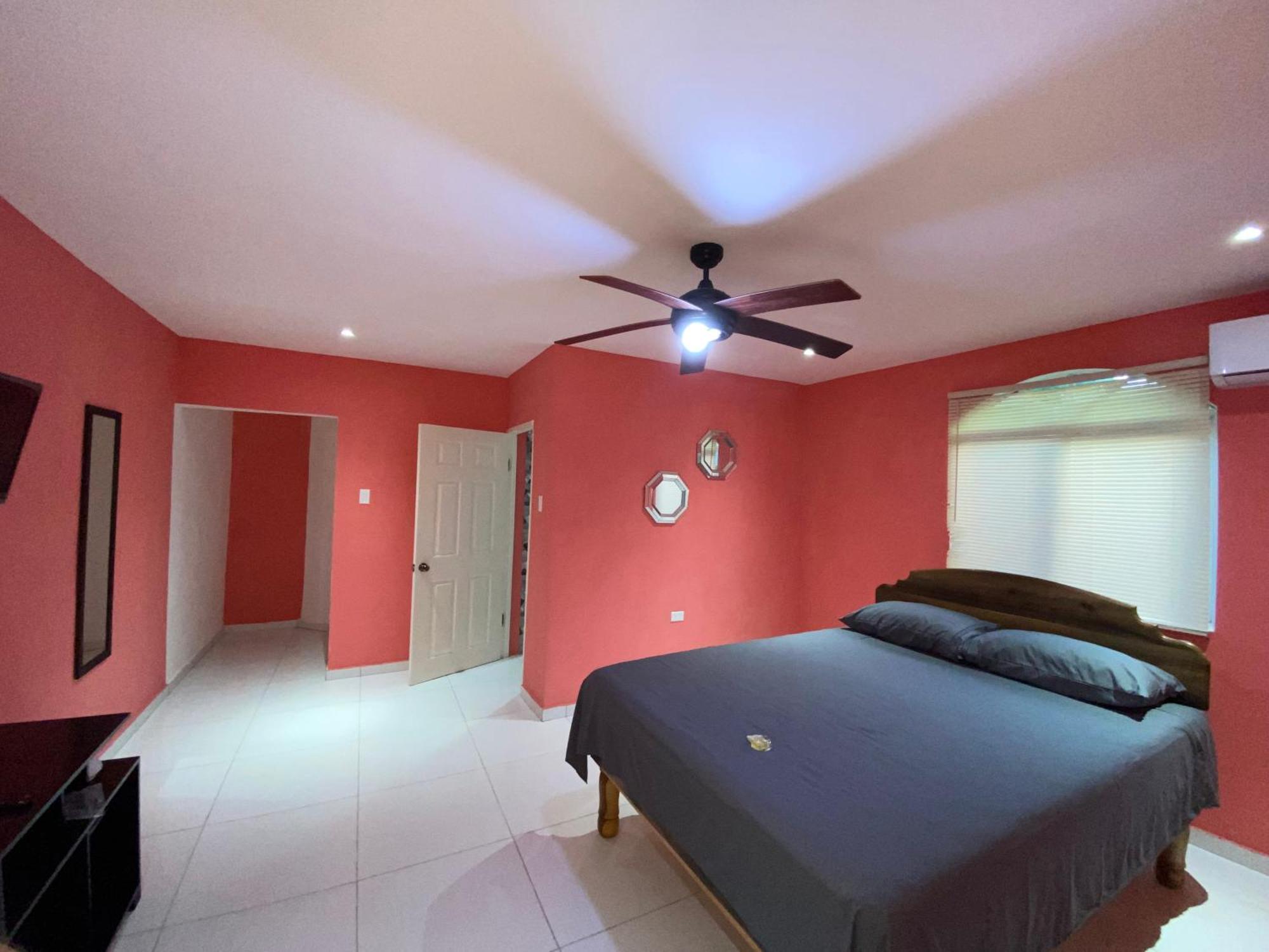 Bed & Breakfast Chrewans Ent Ltd