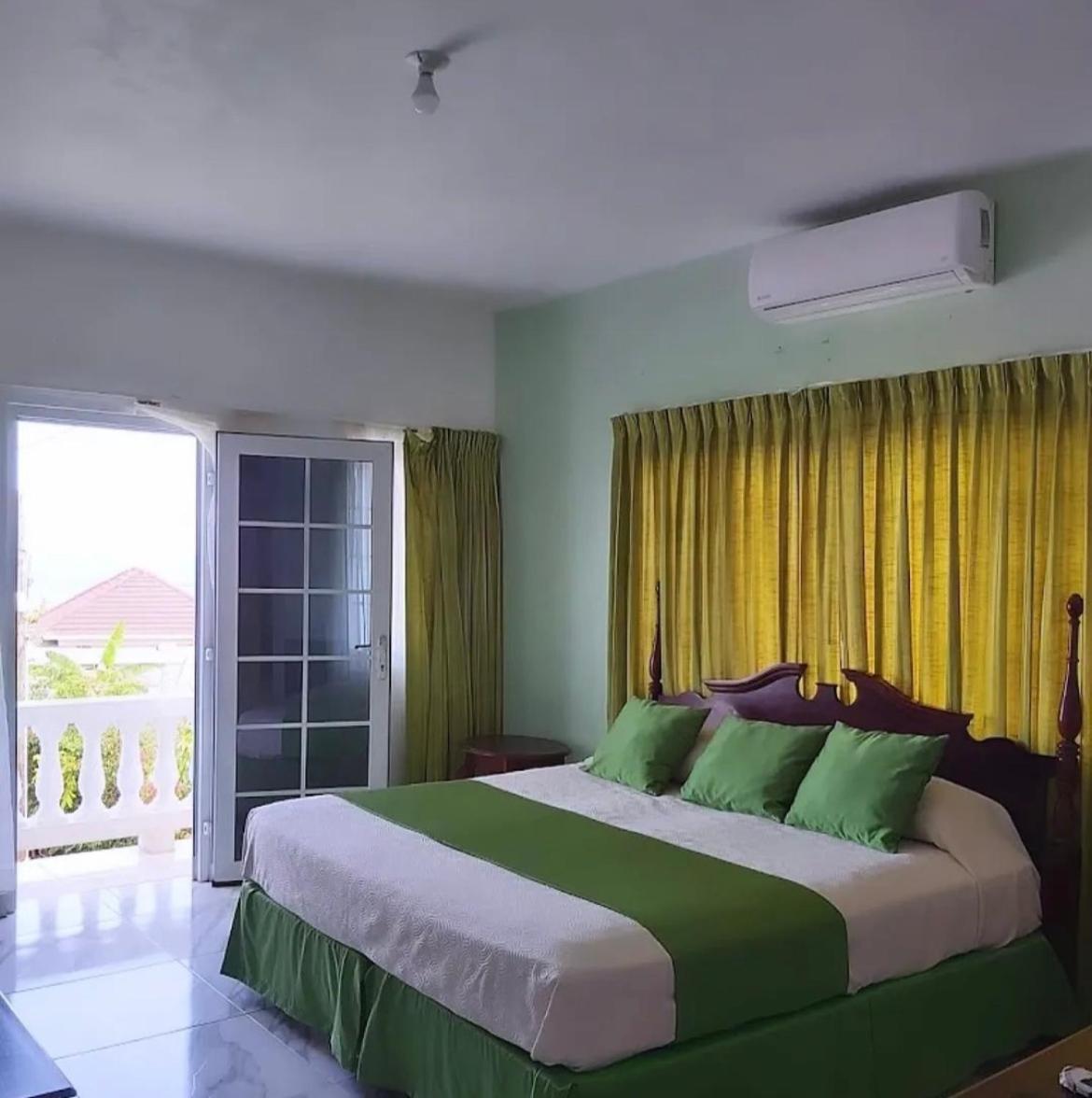 Global & Conference Center Hotel 3*