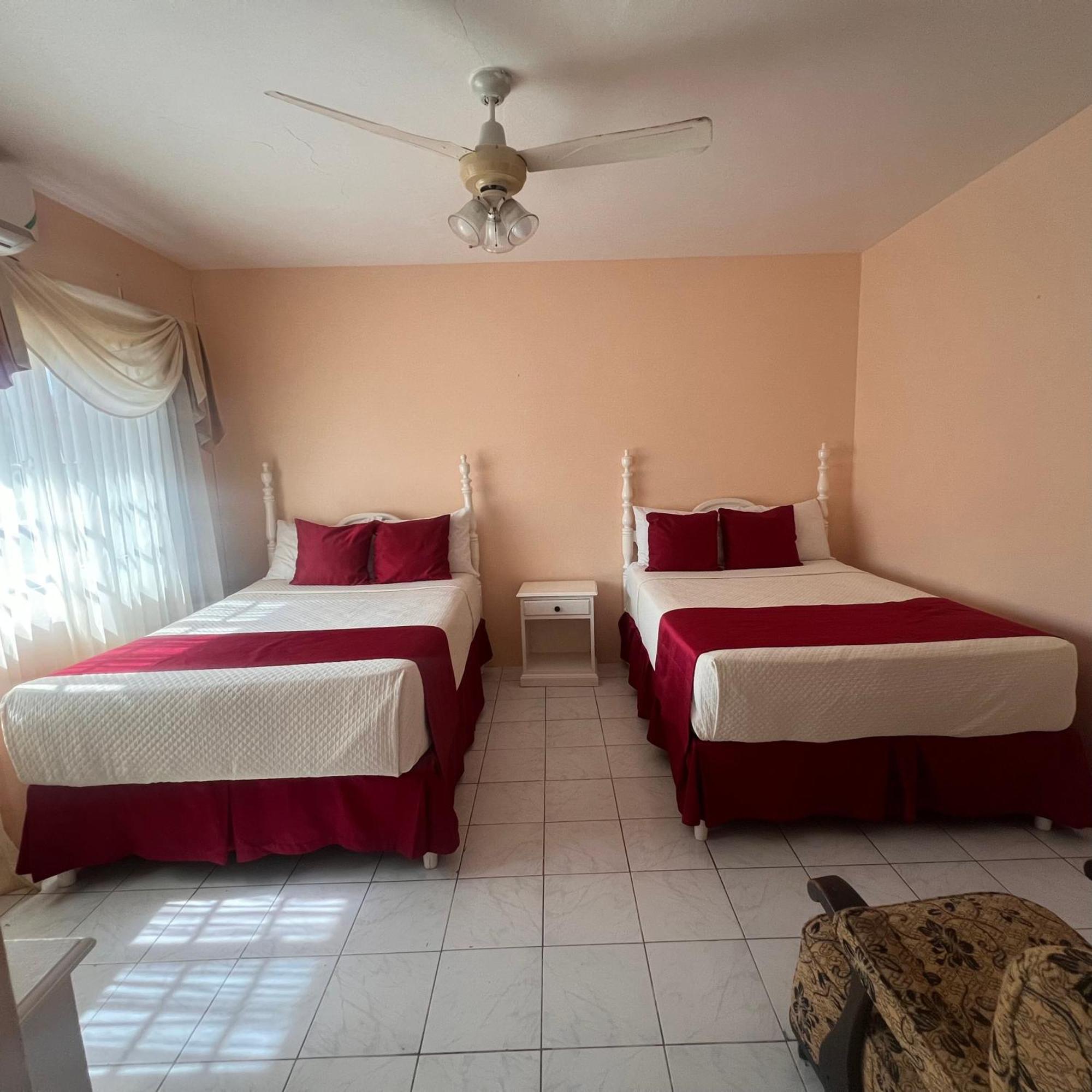Hotel Global & Conference Center Orange Cove