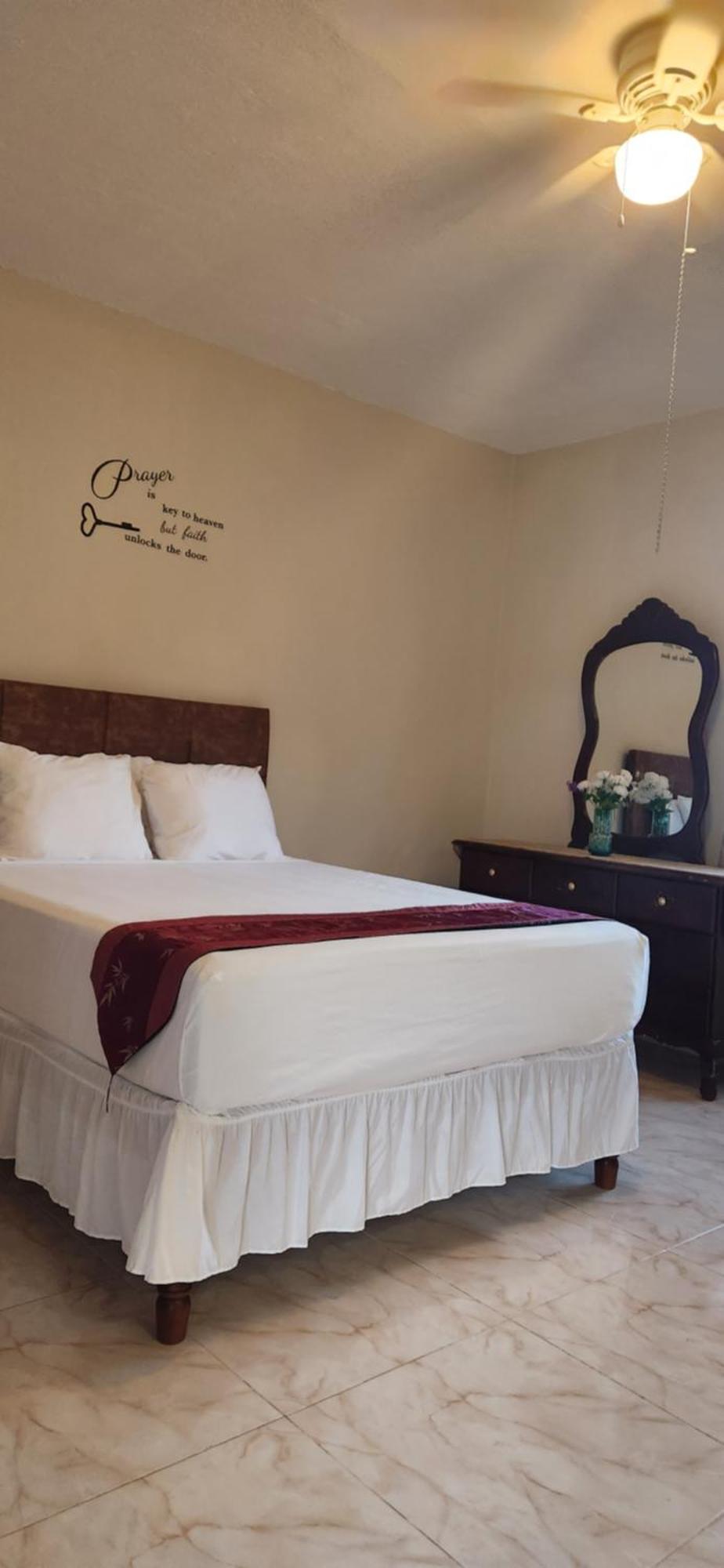 Bed & Breakfast Swabys Hope Hideaway *