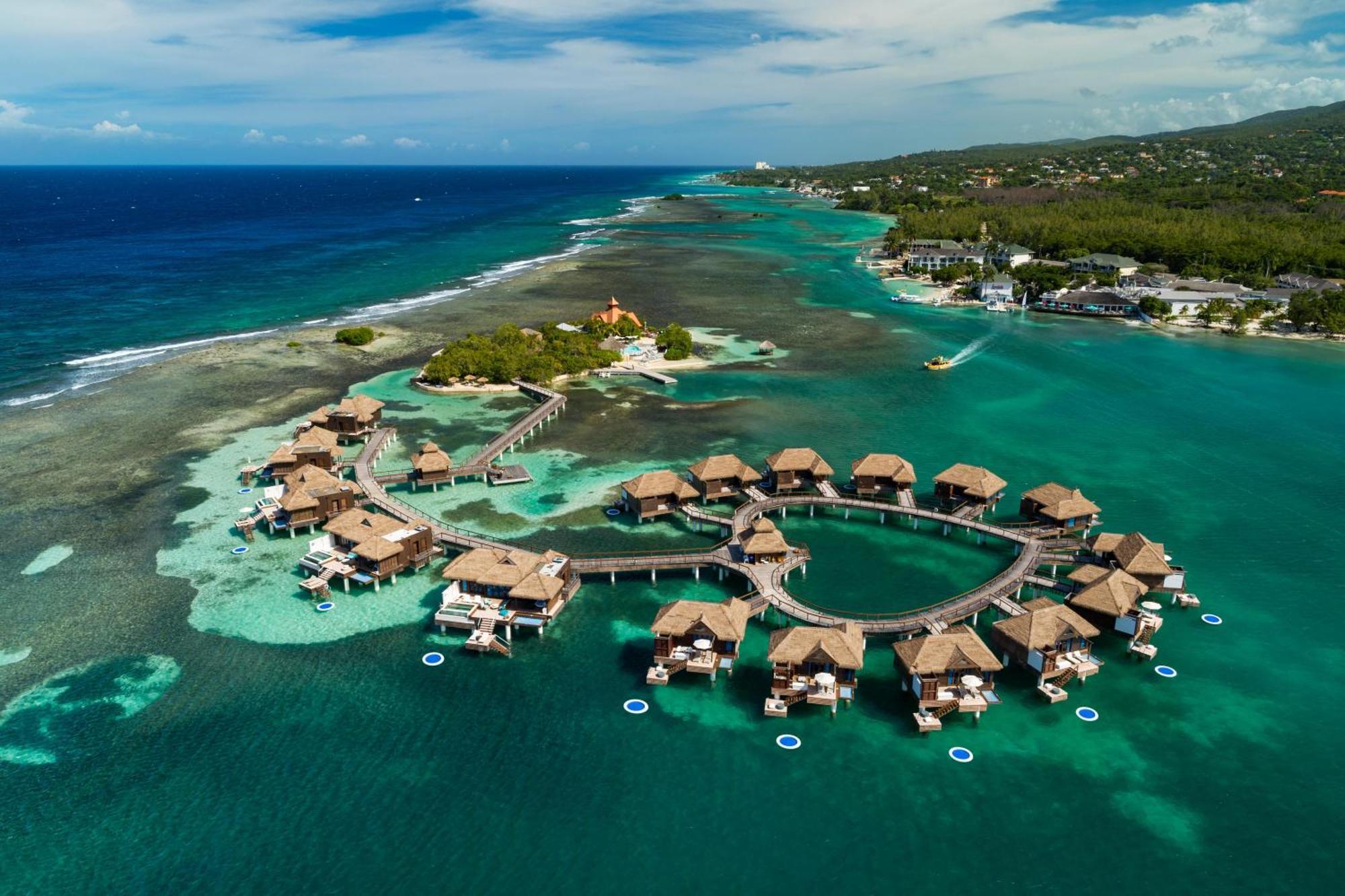 Resort Sandals Royal Caribbean & Private Island - Couples Only Montego Bay