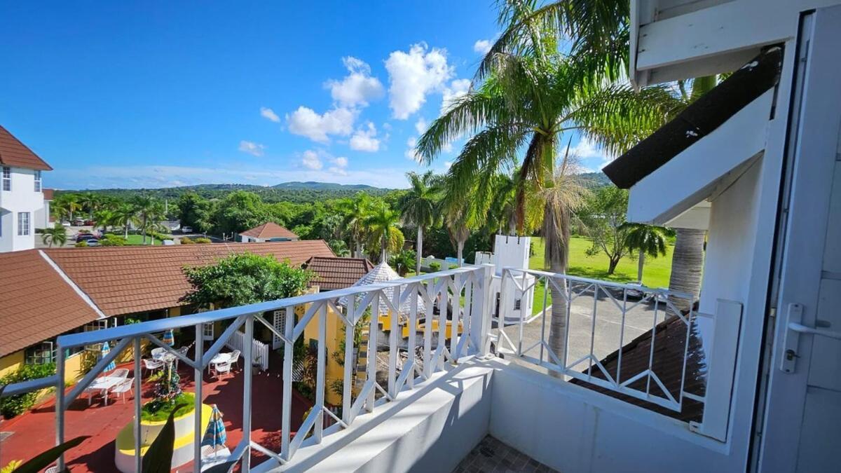 Penthouse With Loft At Seacastles, And Pool 207 Apartment *