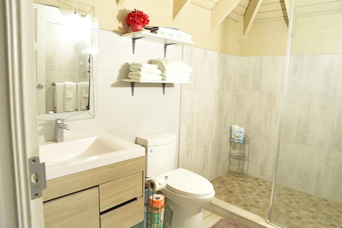 Penthouse With Loft At Seacastles, And Pool 207 *