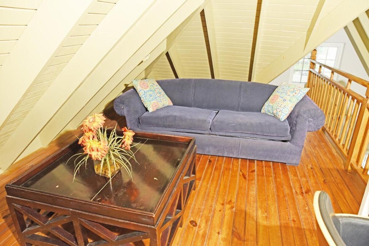 Apartment Penthouse With Loft At Seacastles, And Pool 207 *