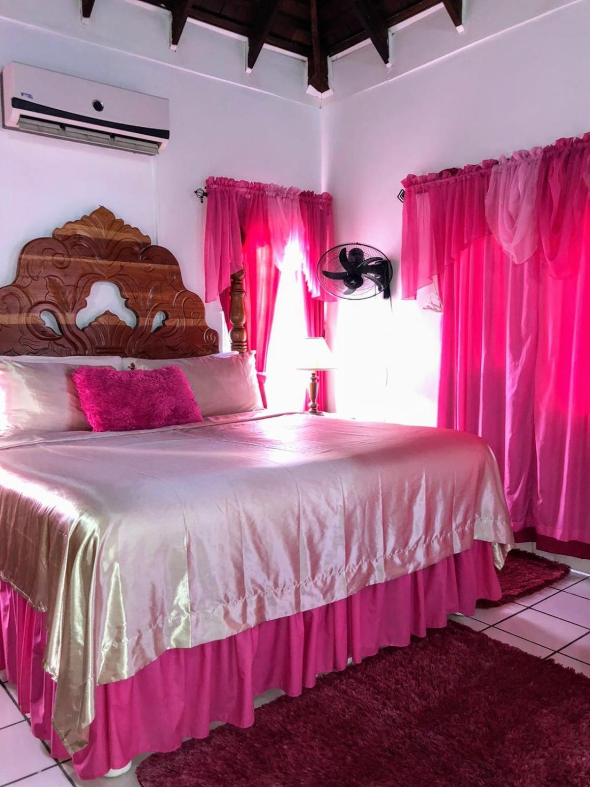 Casa de hóspedes 237 Bratton Avenue Montego Bay