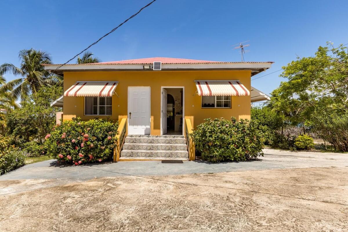 Casa de férias Rockside - Oceanfront Paradise With Stunning Views