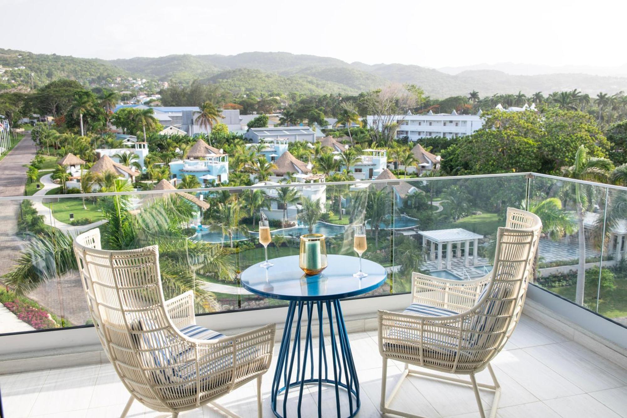 Sandals Dunns River Couples Only 5*