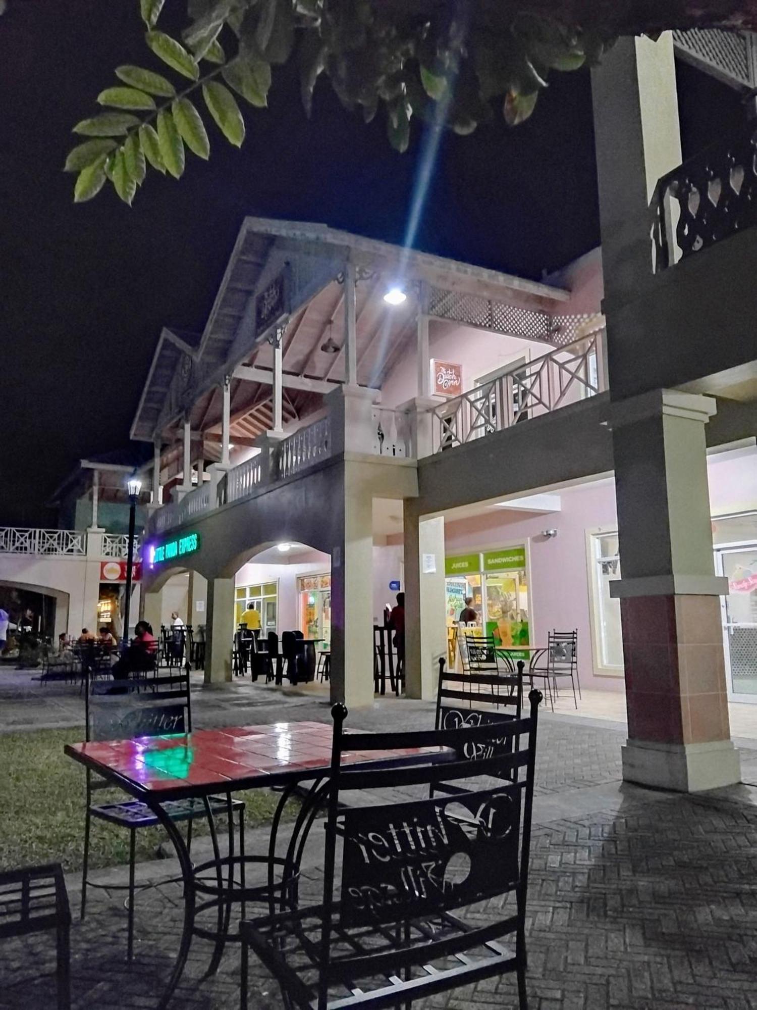 237 Bratton Avenue Casa de hóspedes Montego Bay