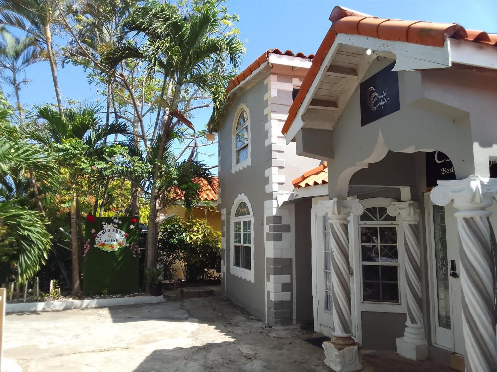 Guest house The Dream Nest At Csompo Silver Manor St Mary