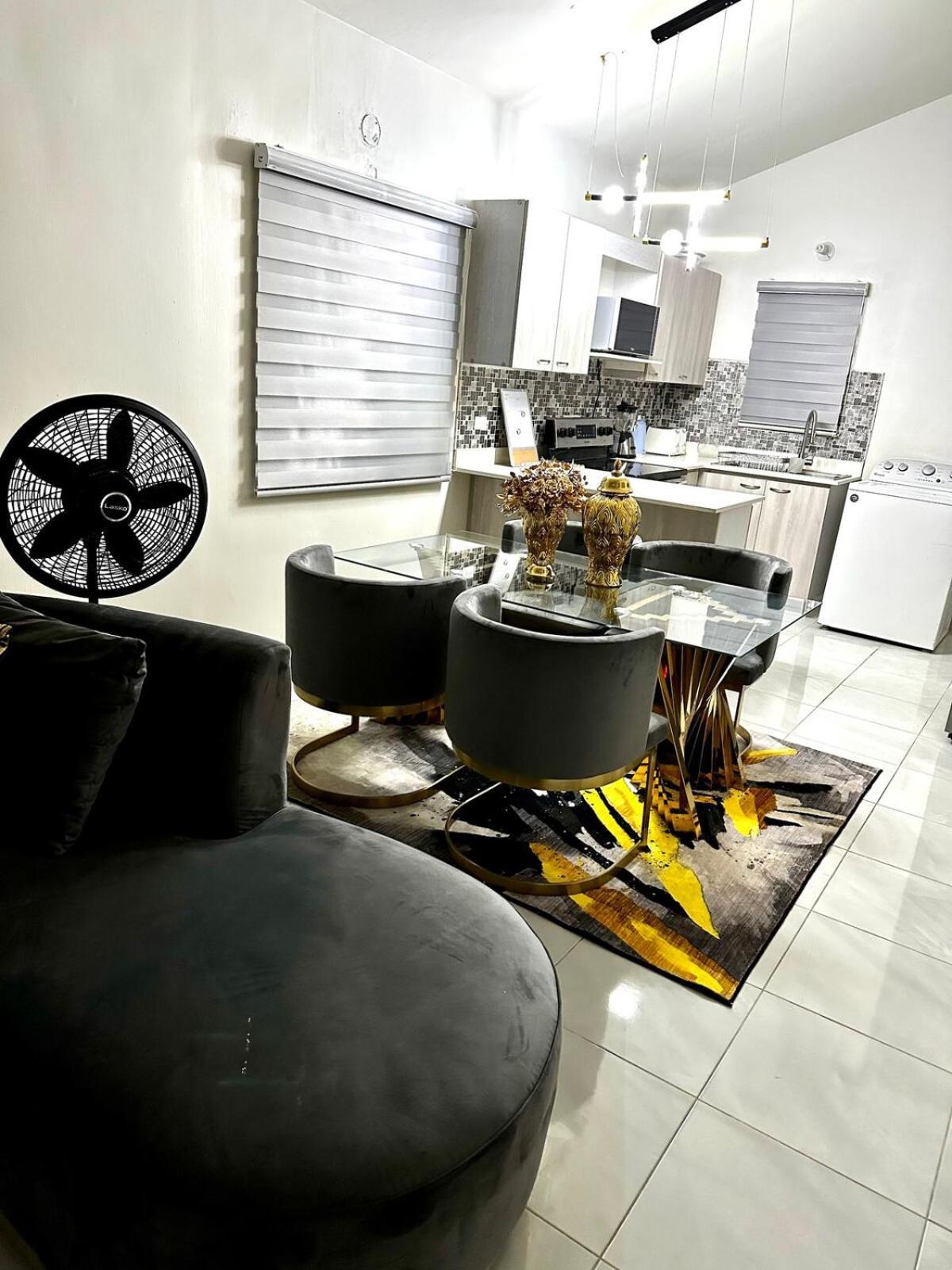 The Luxury Loft At Phoenix * Portmore