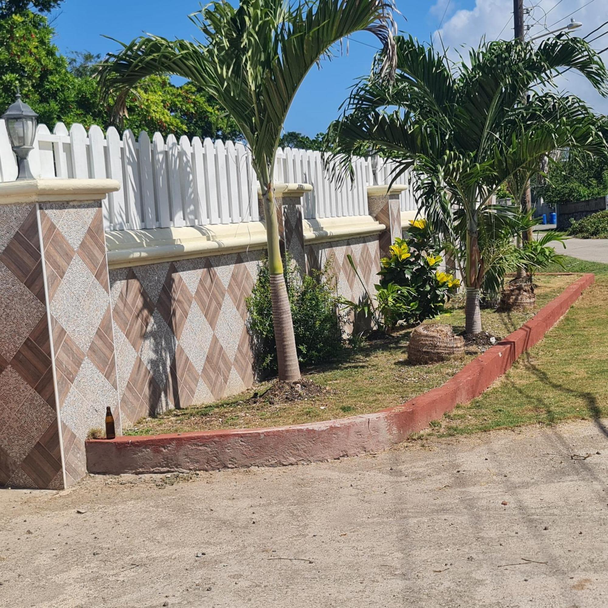 Paradise Place Grande Guest house