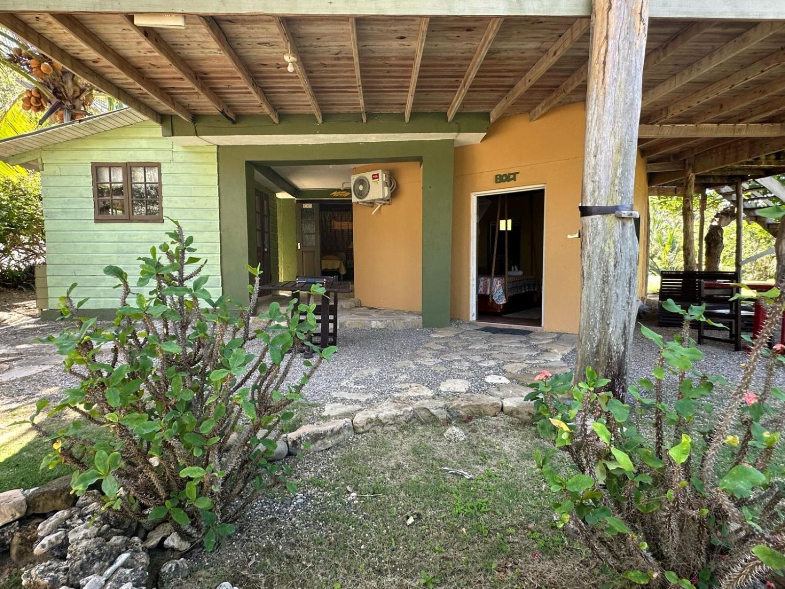 Strawberry Fields Together Inn Robins Bay