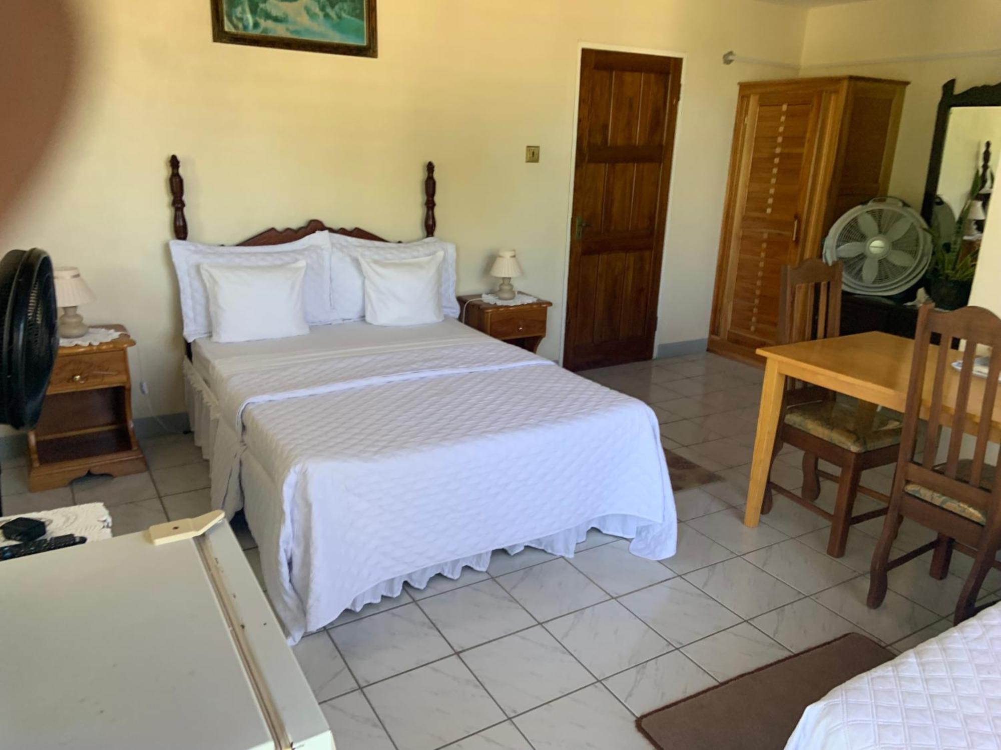 Nelsons Retreat Guest house *