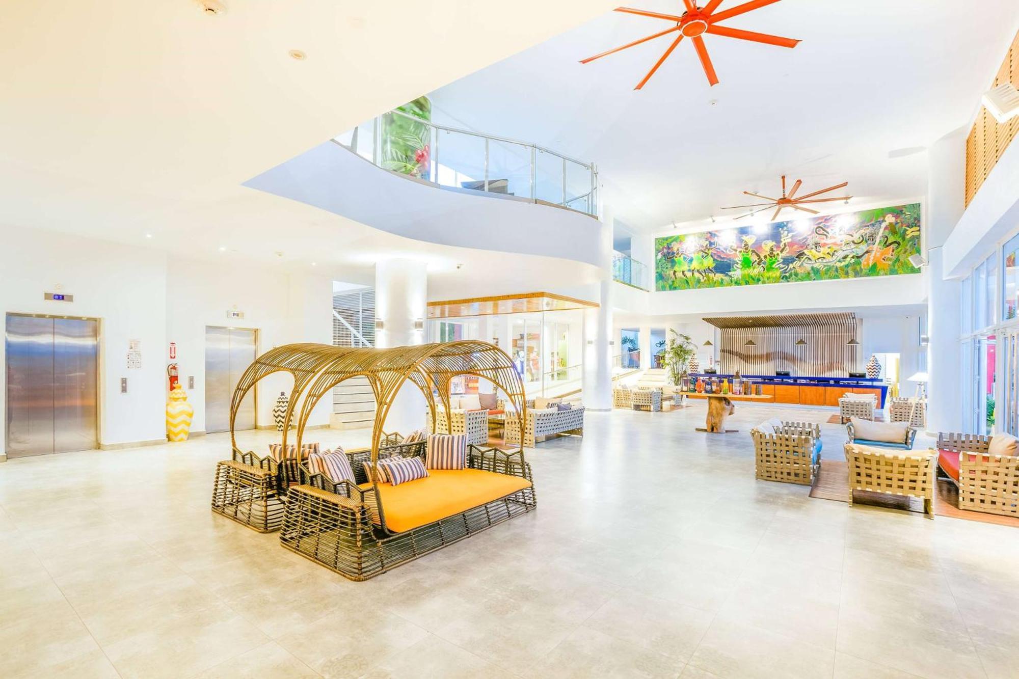 Grand Decameron Cornwall Beach, A Trademark All-Inclusive Resort 4*
