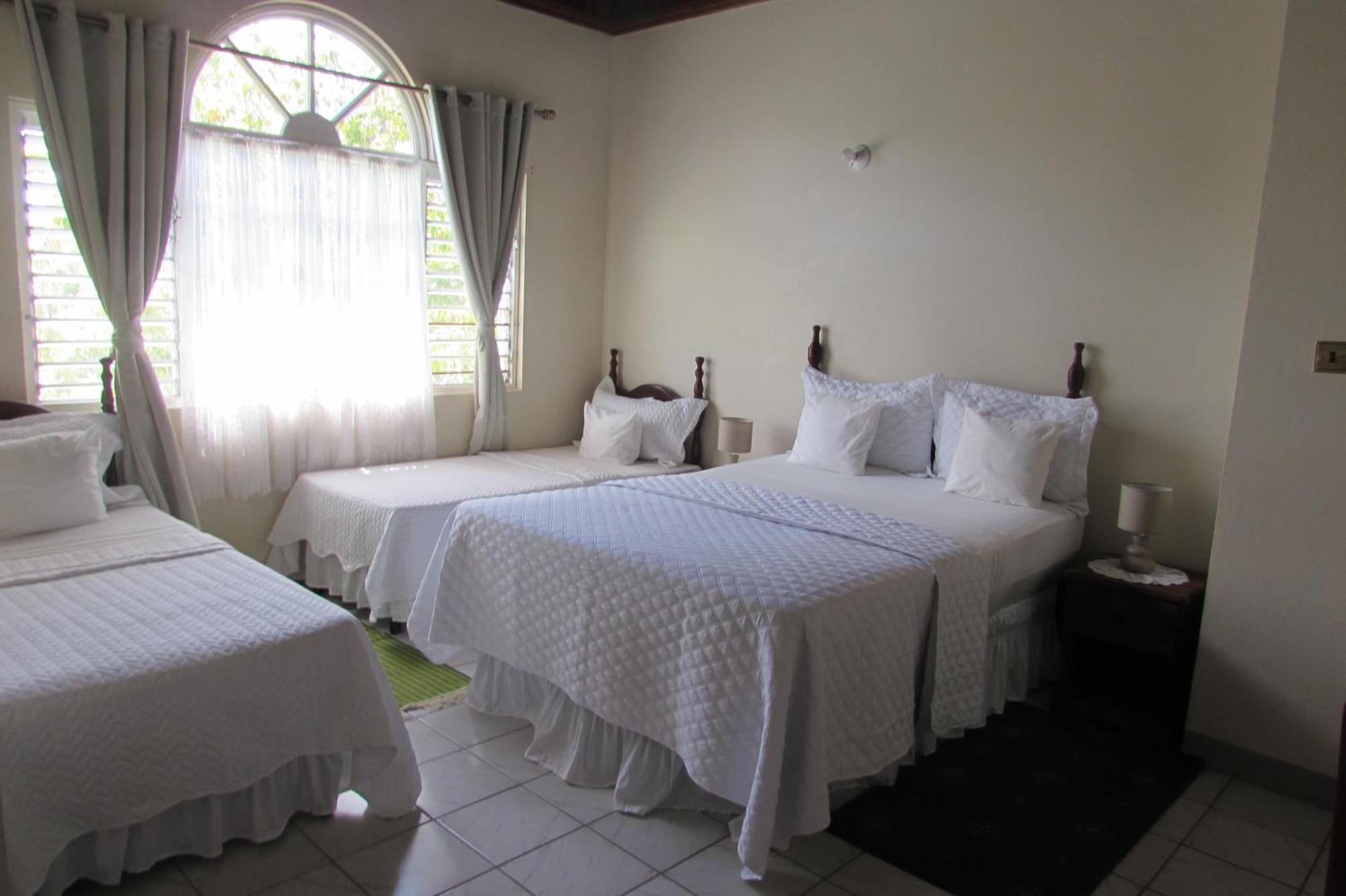 Nelsons Retreat Guest house Negril