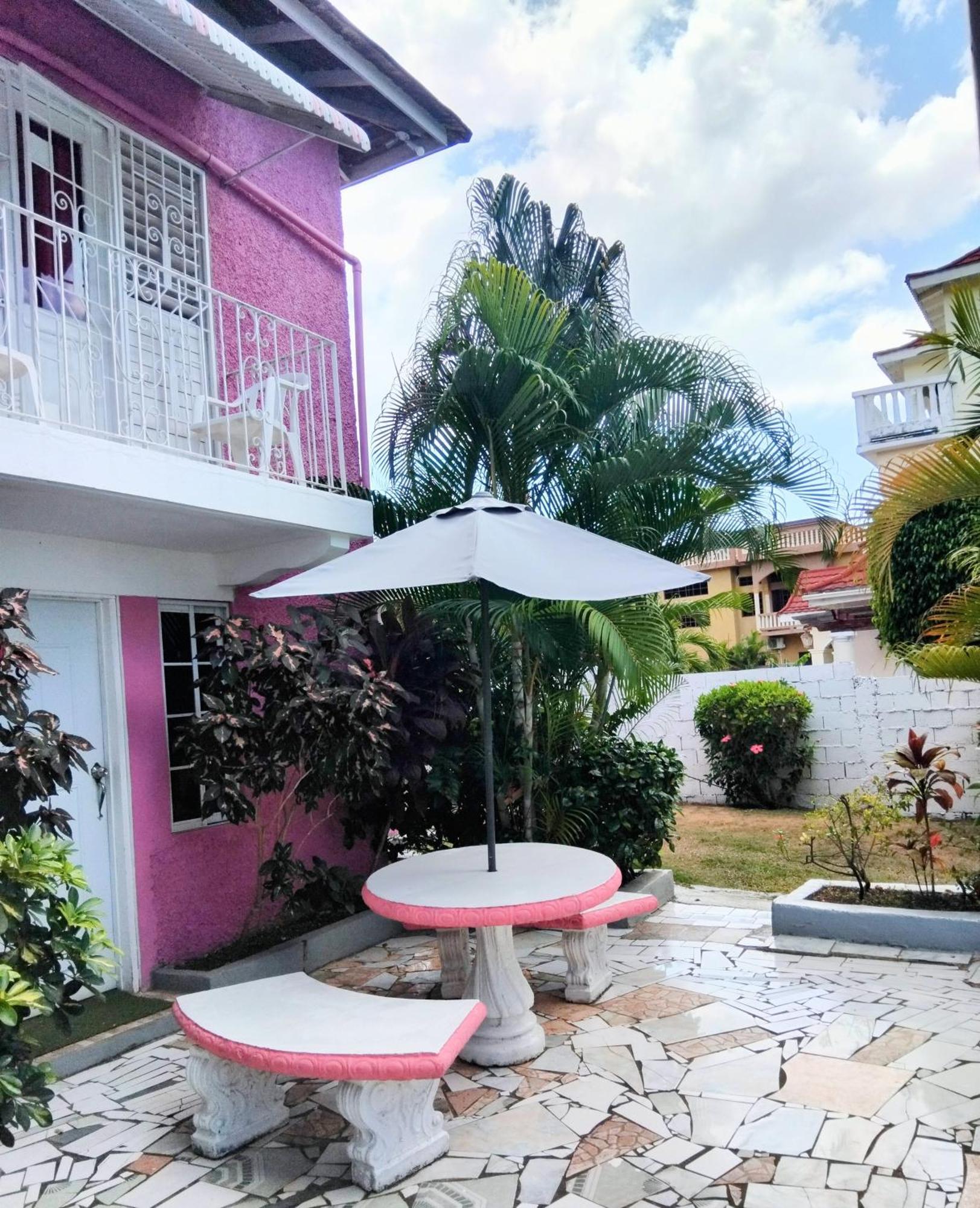 Casa de hóspedes 237 Bratton Avenue