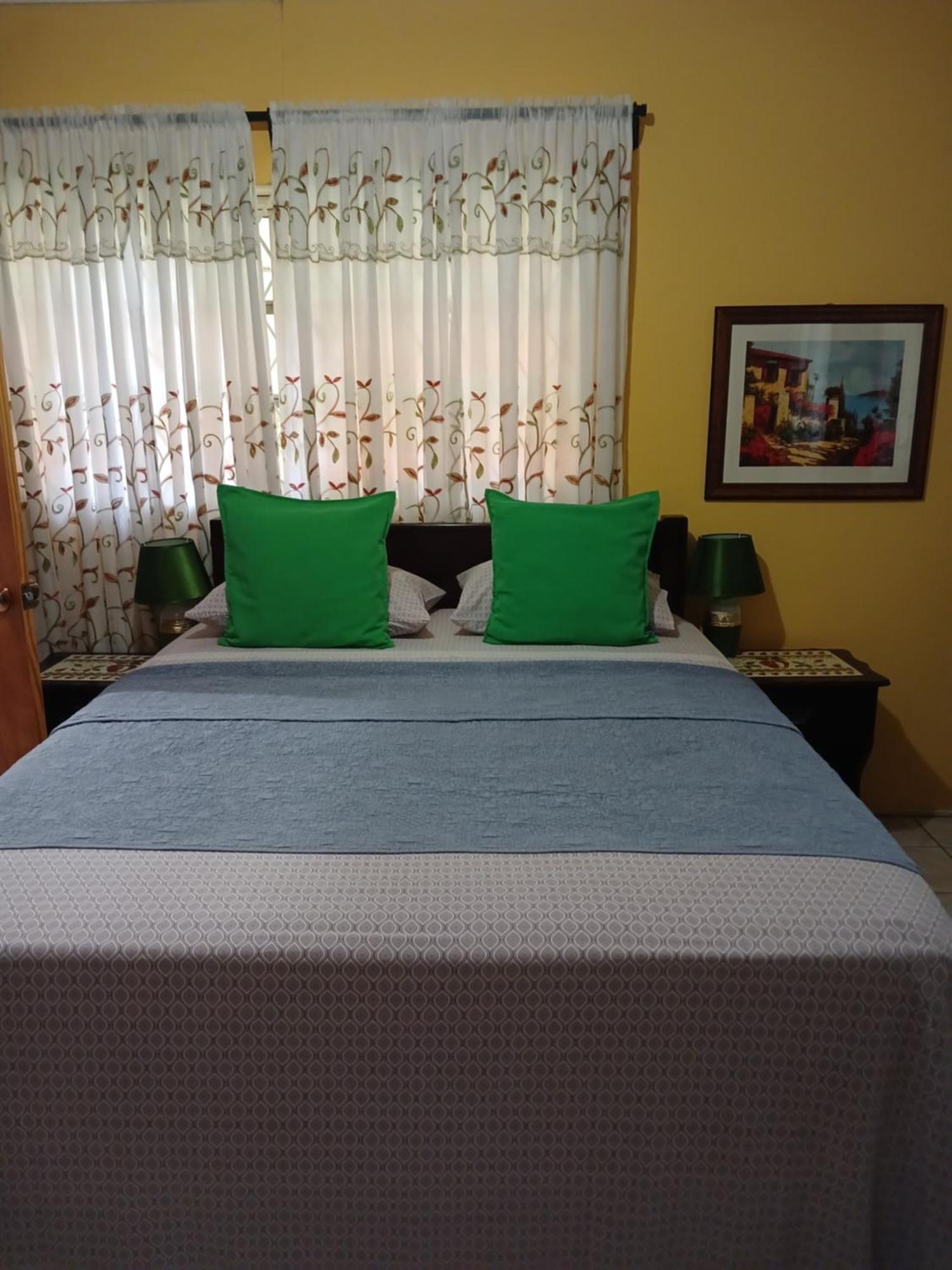 Ultimate Freedom Bed & Breakfast