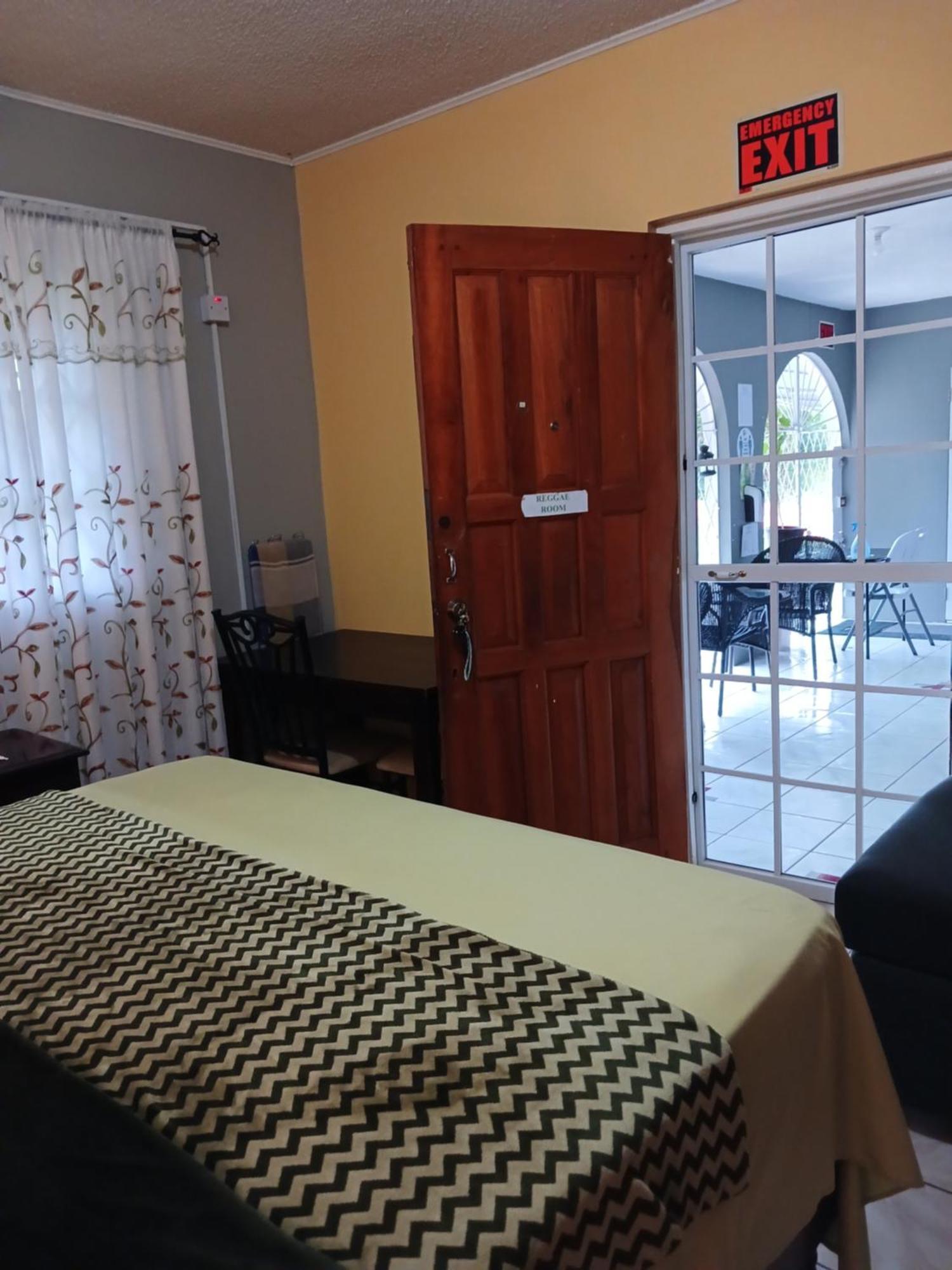 Ultimate Freedom Bed & Breakfast