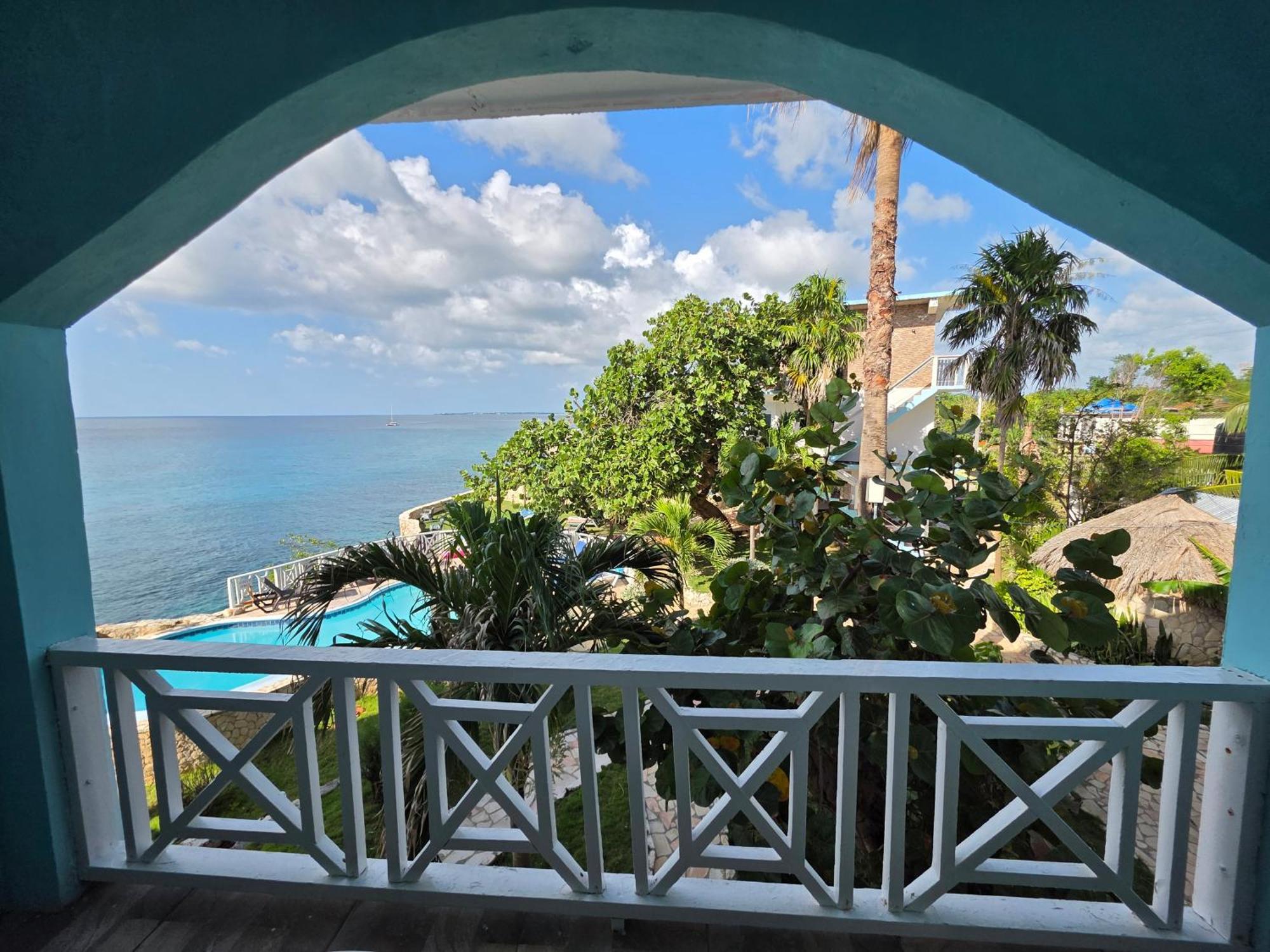 Hotel Sweet Negril