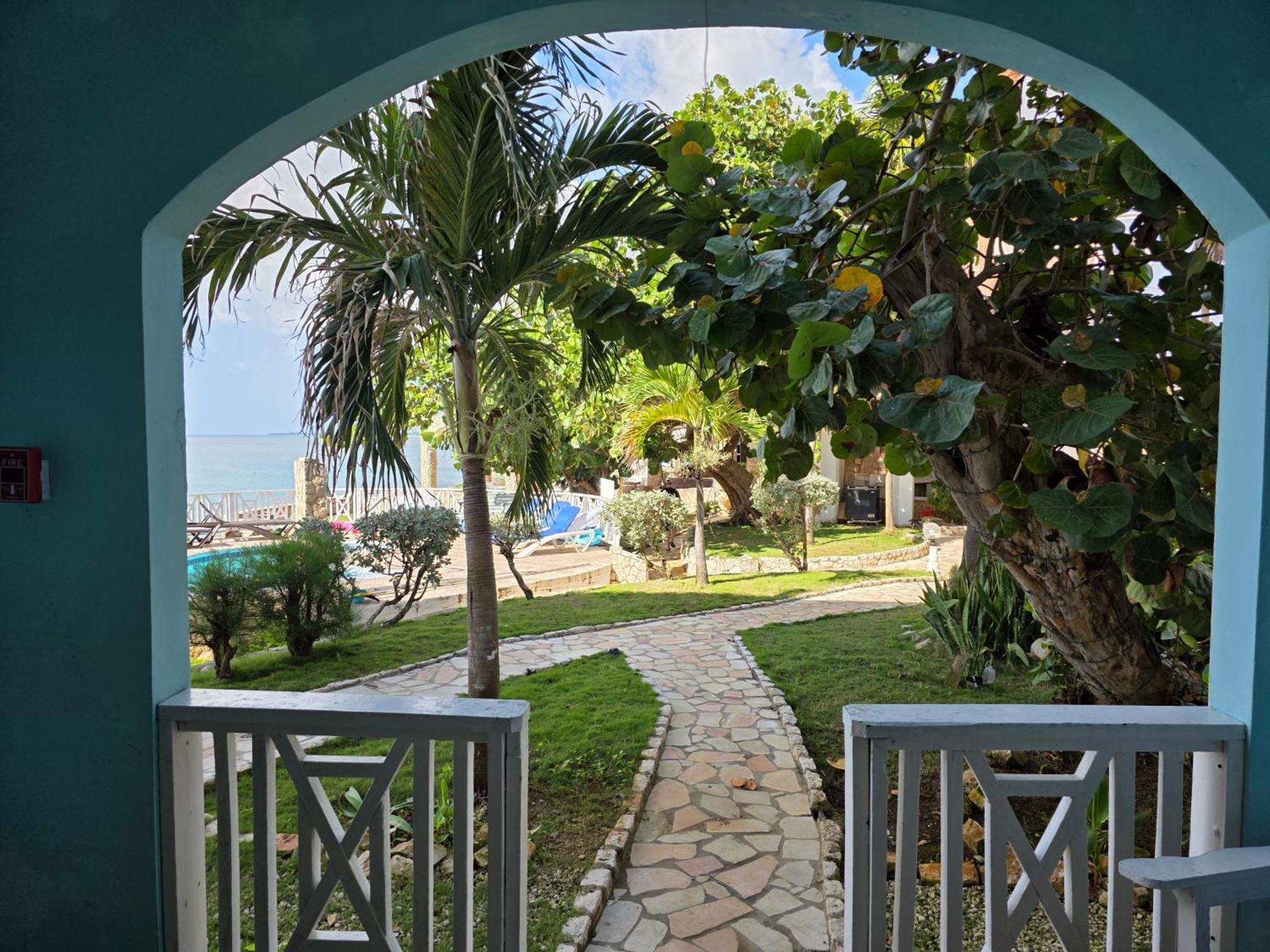 Hotel Sweet Negril