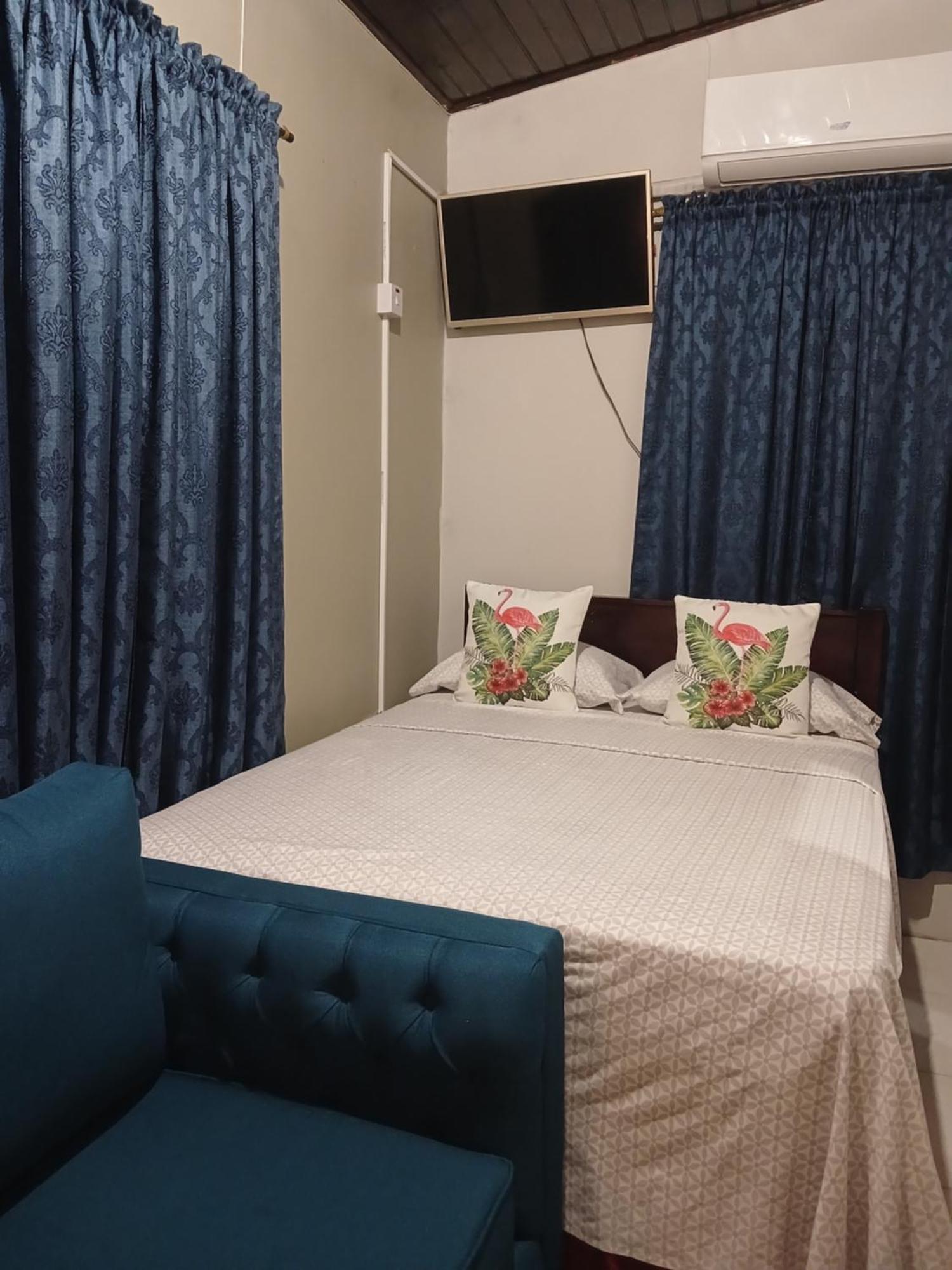Bed & Breakfast Ultimate Freedom