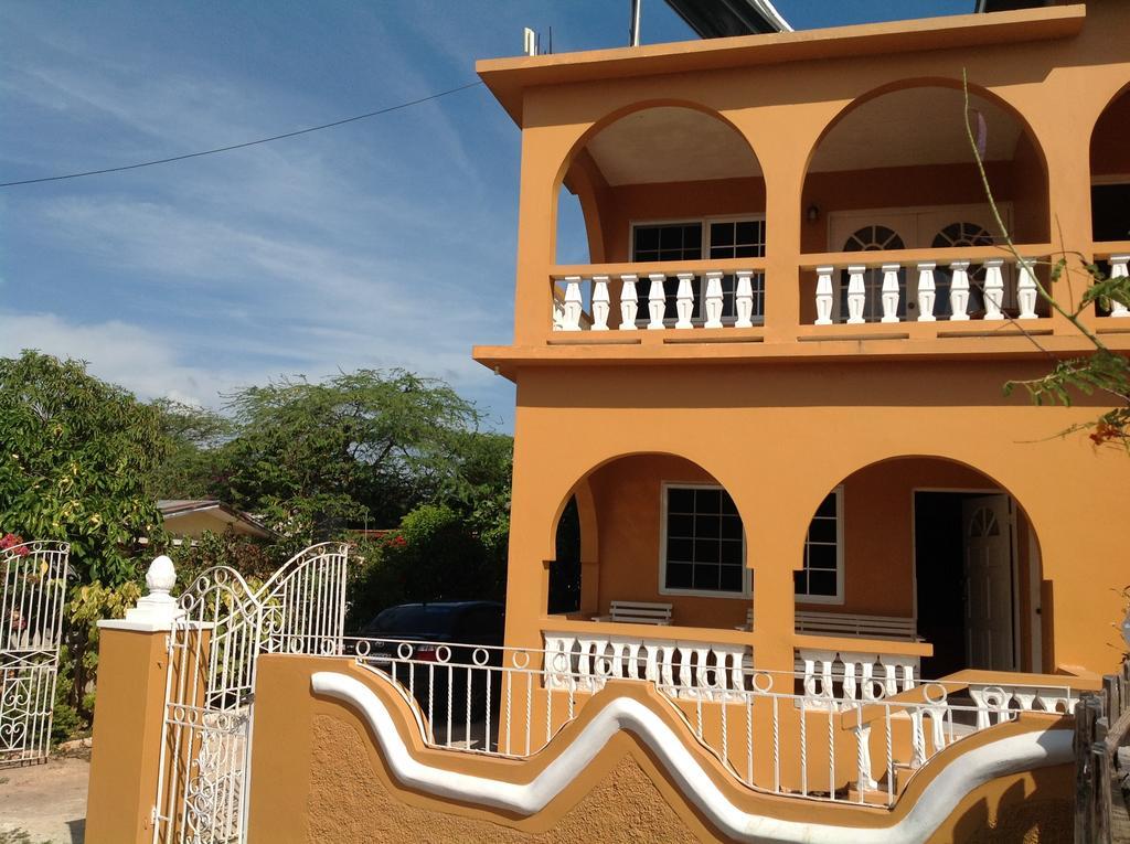 Brytan Villa *