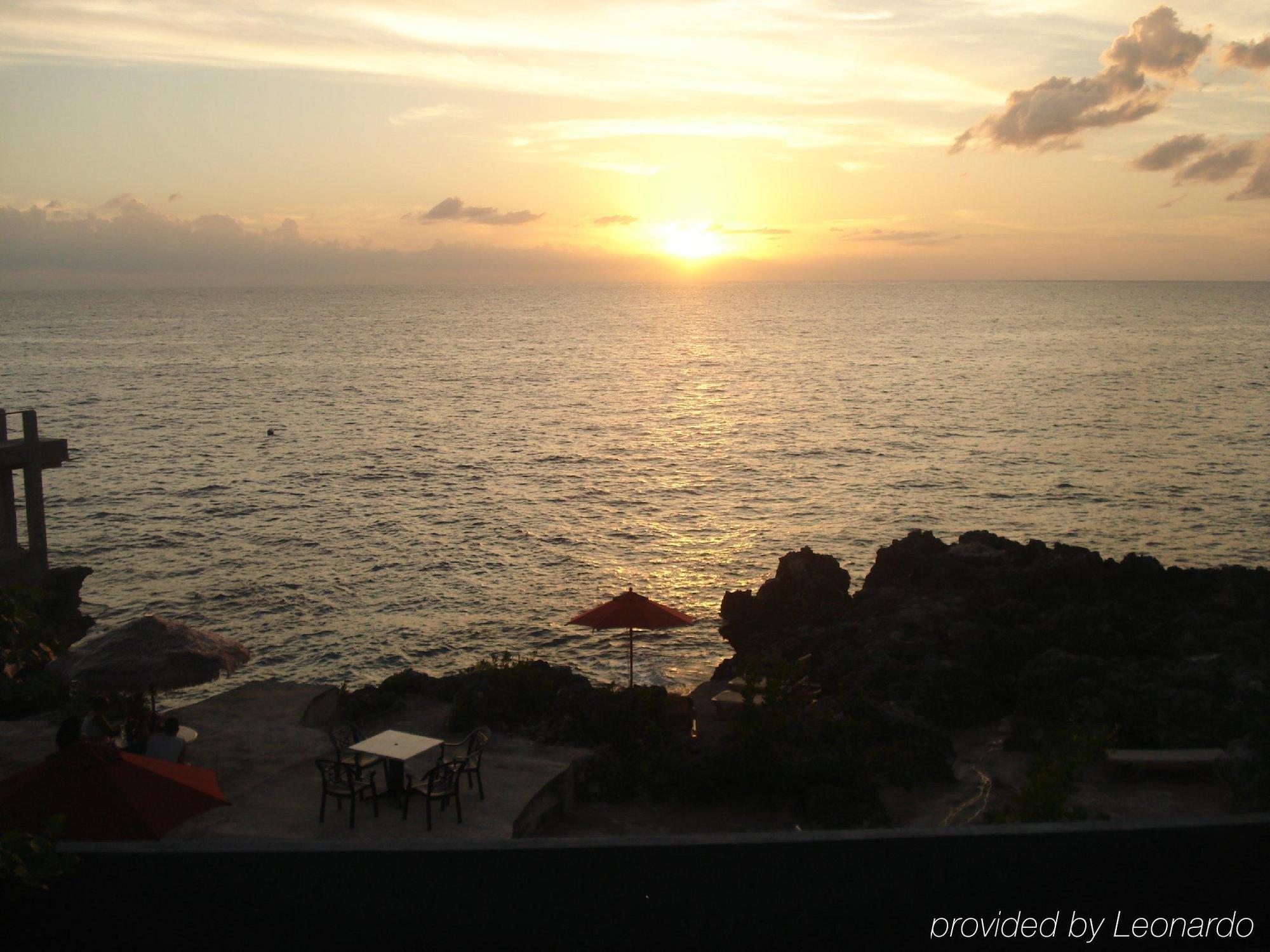 Hotel Sunset On The Cliffs