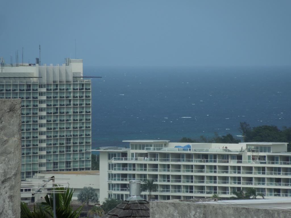 Columbus Heights * Ocho Rios