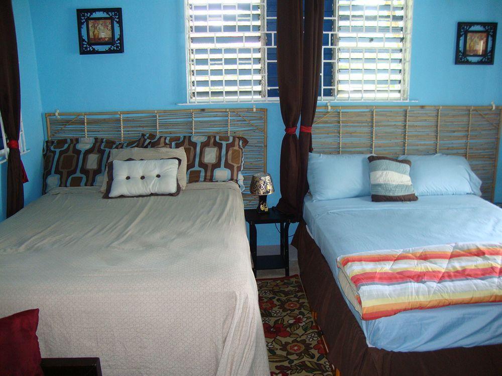 By The Sea Vacation And Hotel 3*