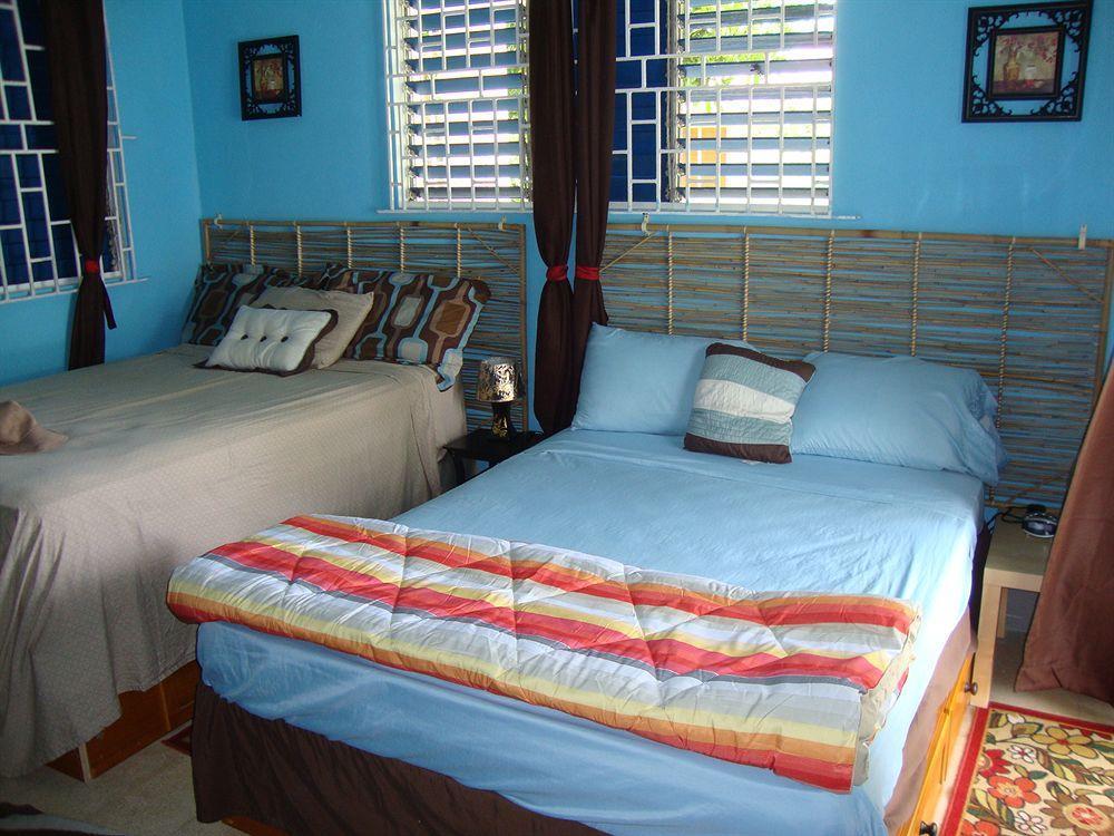 Hotel By The Sea Vacation And