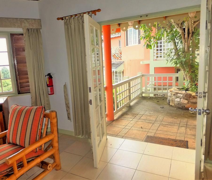 Pimento Lodge