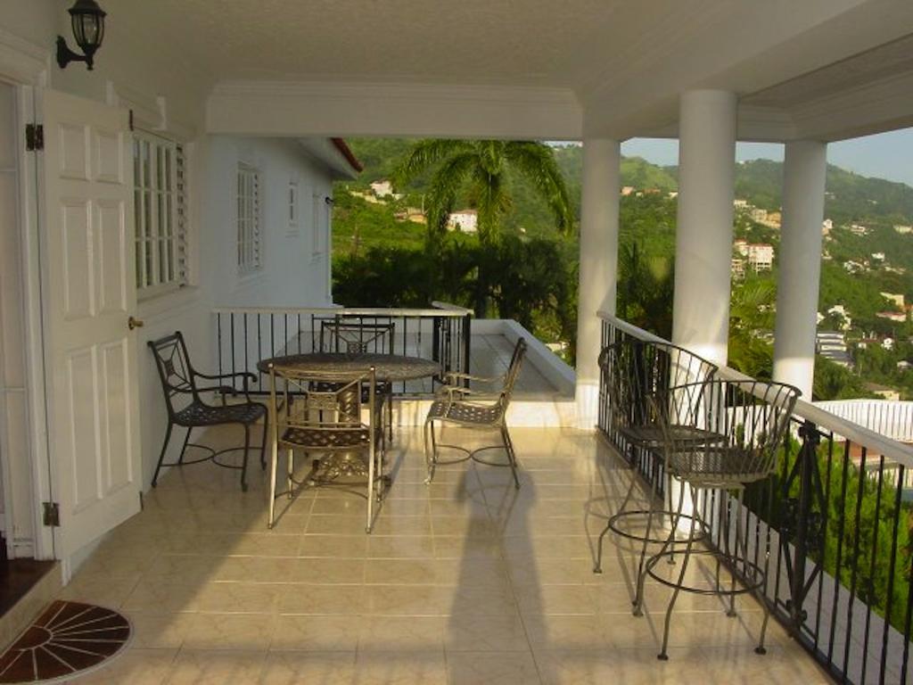 Bed & Breakfast Hill Jamaica 4*