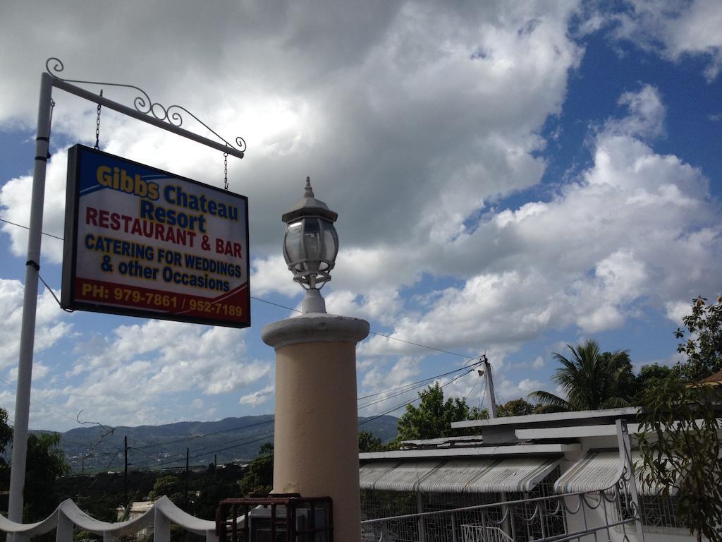 Hotel Gibb's Chateau Montego Bay