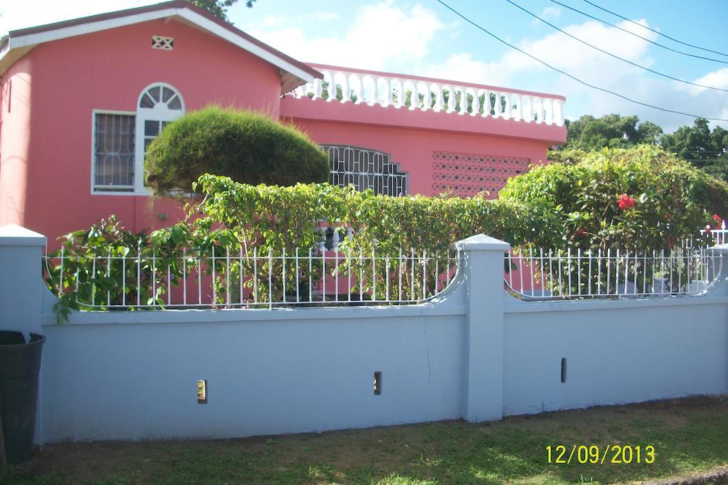 Gasthof Tina's Ocho Rios