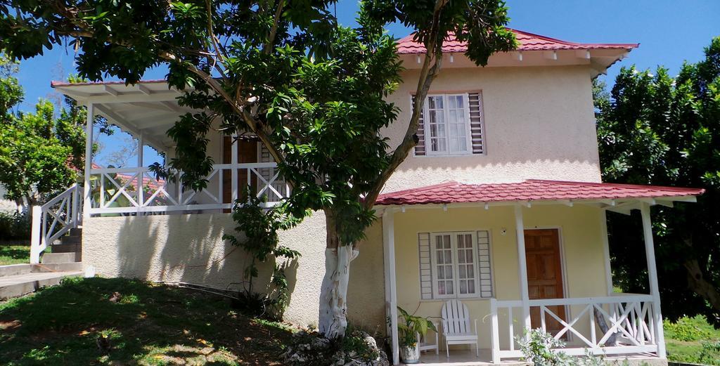 Villa The Crest Conference And Retreat Facility