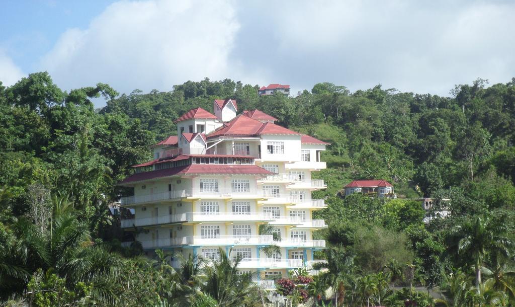 Villa The Crest Conference And Retreat Facility