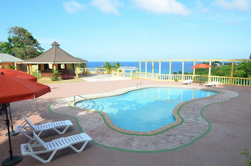 Pimento Lodge