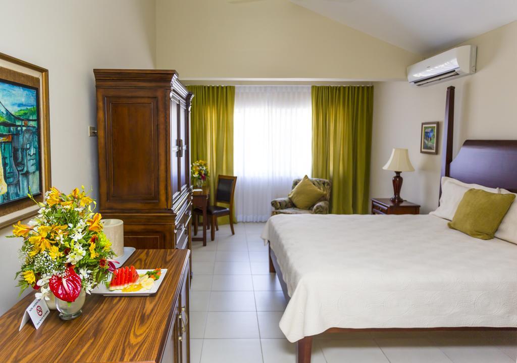 The Liguanea Club Kingston
