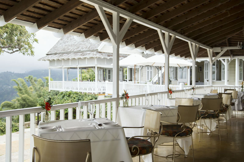 Hotel Strawberry Hill 3*