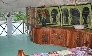 Great Huts Hotel