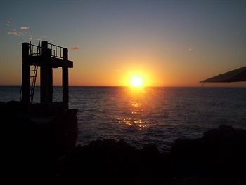 Sunset On The Cliffs Negril