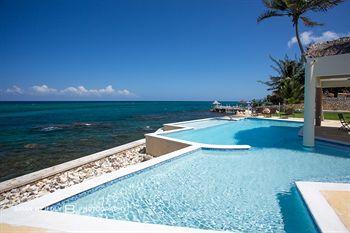 Hotel Whispering Seas Jamaica *