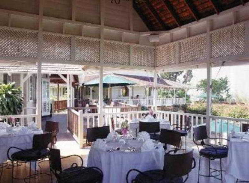 Hotel Strawberry Hill 3*