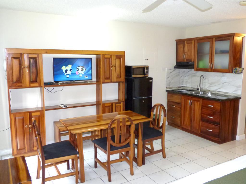 Apartment 6