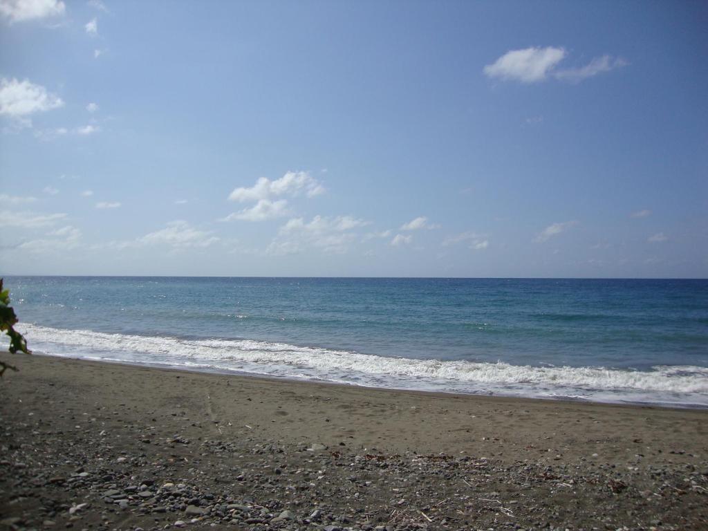 Hotel By The Sea Vacation And