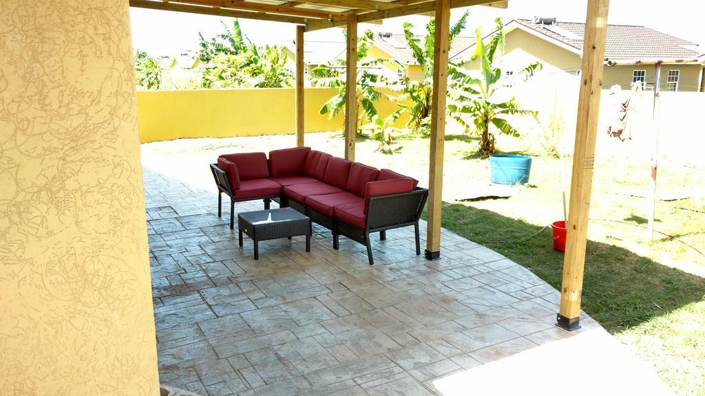 Guest house Villa Oasis Drax Hall *