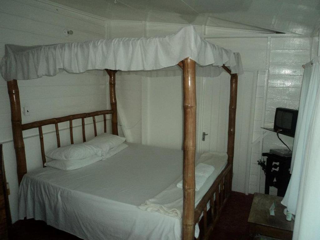 Mount Edge * Port Antonio